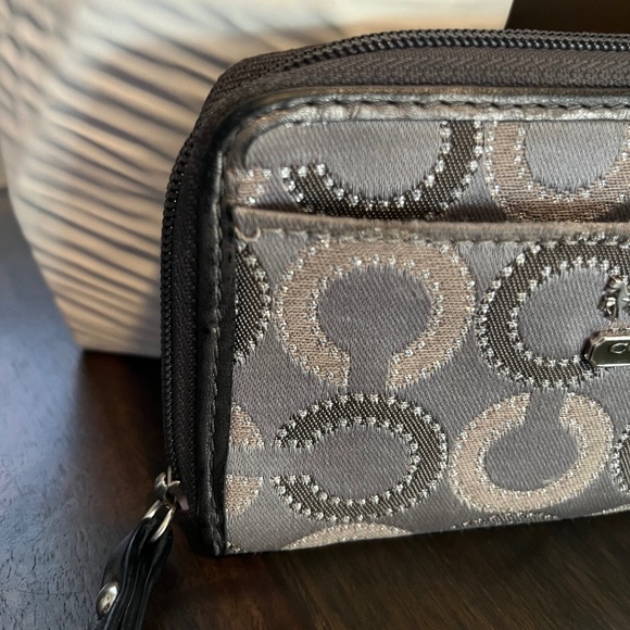 Coach Zip Around Wallet Wristlet Silver/Gray Optic C  - Picture 5 of 16